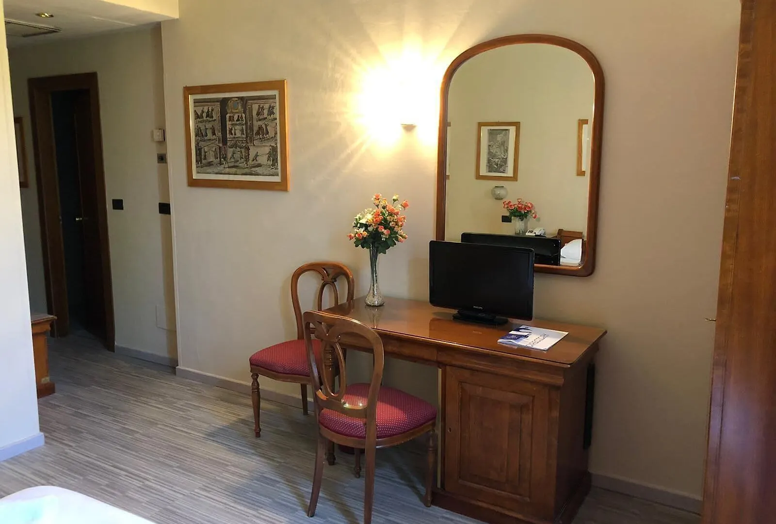 ***  Ih Hotels Firenze Select Italy